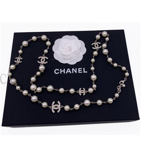 collana di perle alla chanel|Collana lunga .